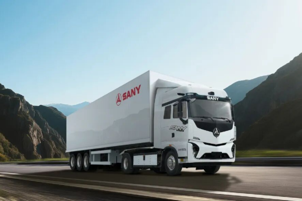 Volvo Group Senior Executives Visit China Sany