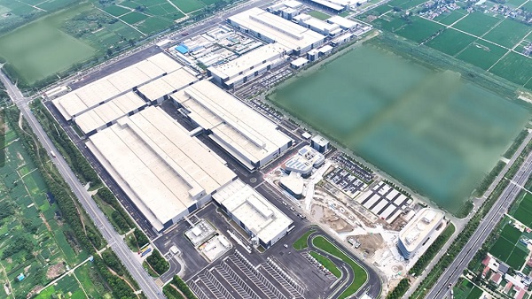 Will Scania produce electric heavy-duty trucks in China by 2027?cid=4